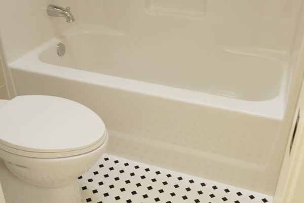 Fiberglass Tub Replacement in Louisville